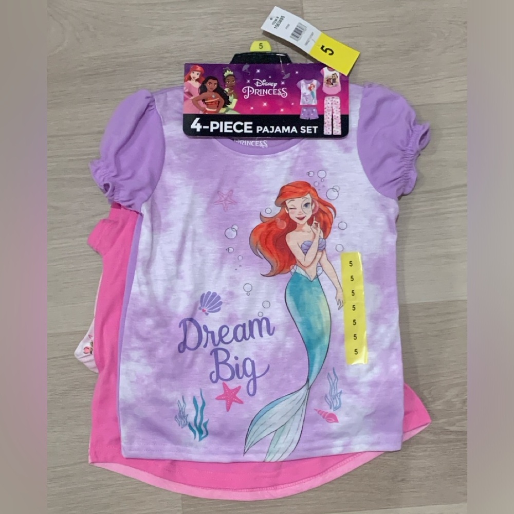 New 4 Piece Disney Princess Pajama Set Size 5 Kids Sleepwear